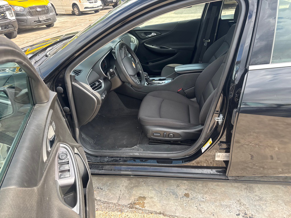 2024 Chevrolet Malibu Image 12