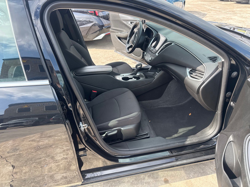 2024 Chevrolet Malibu Image 20