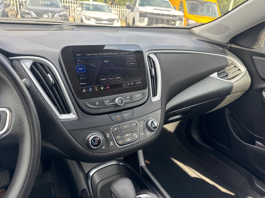 2024 Chevrolet Malibu Image 24