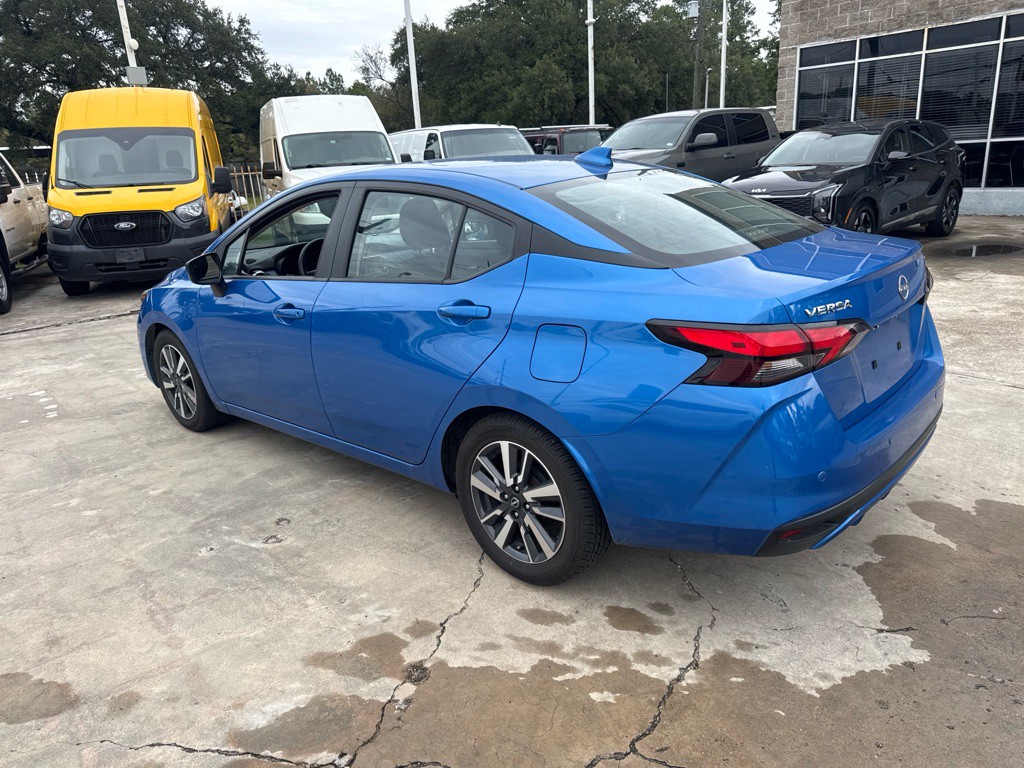 2023 Nissan Versa Image 8