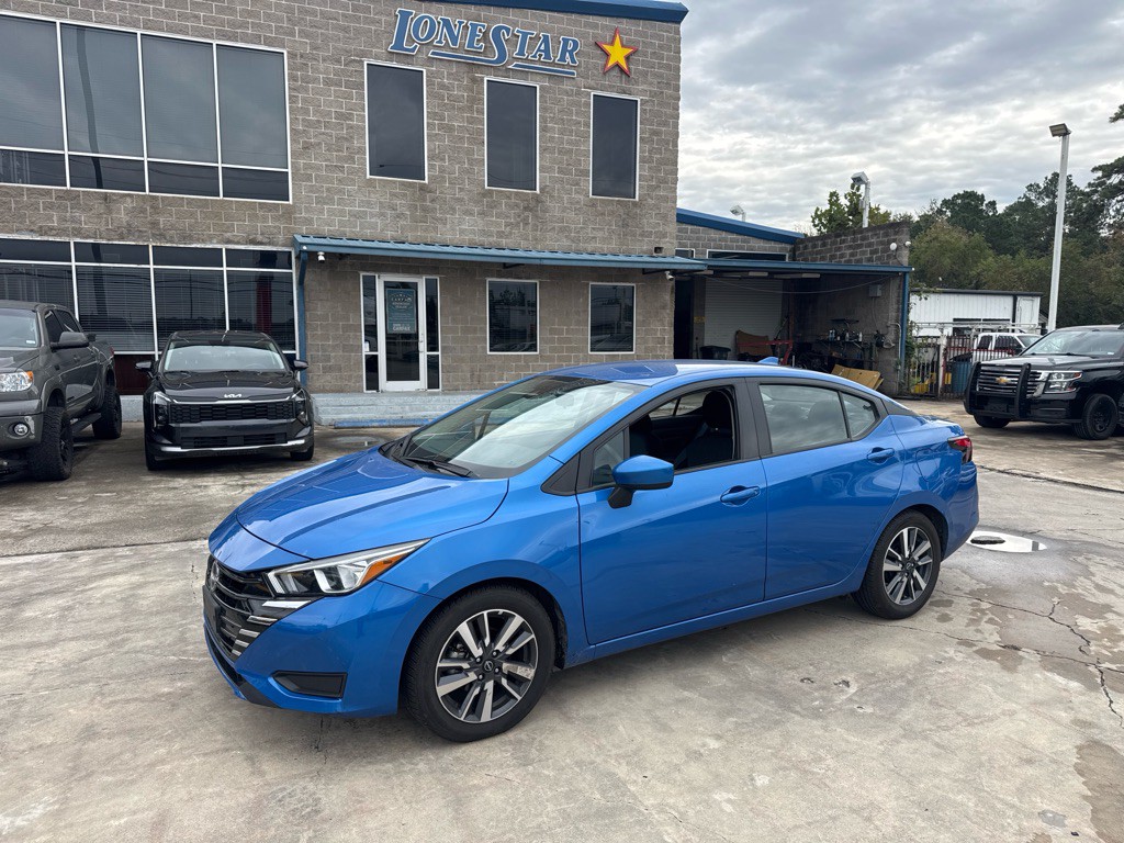 2023 Nissan Versa Image 9