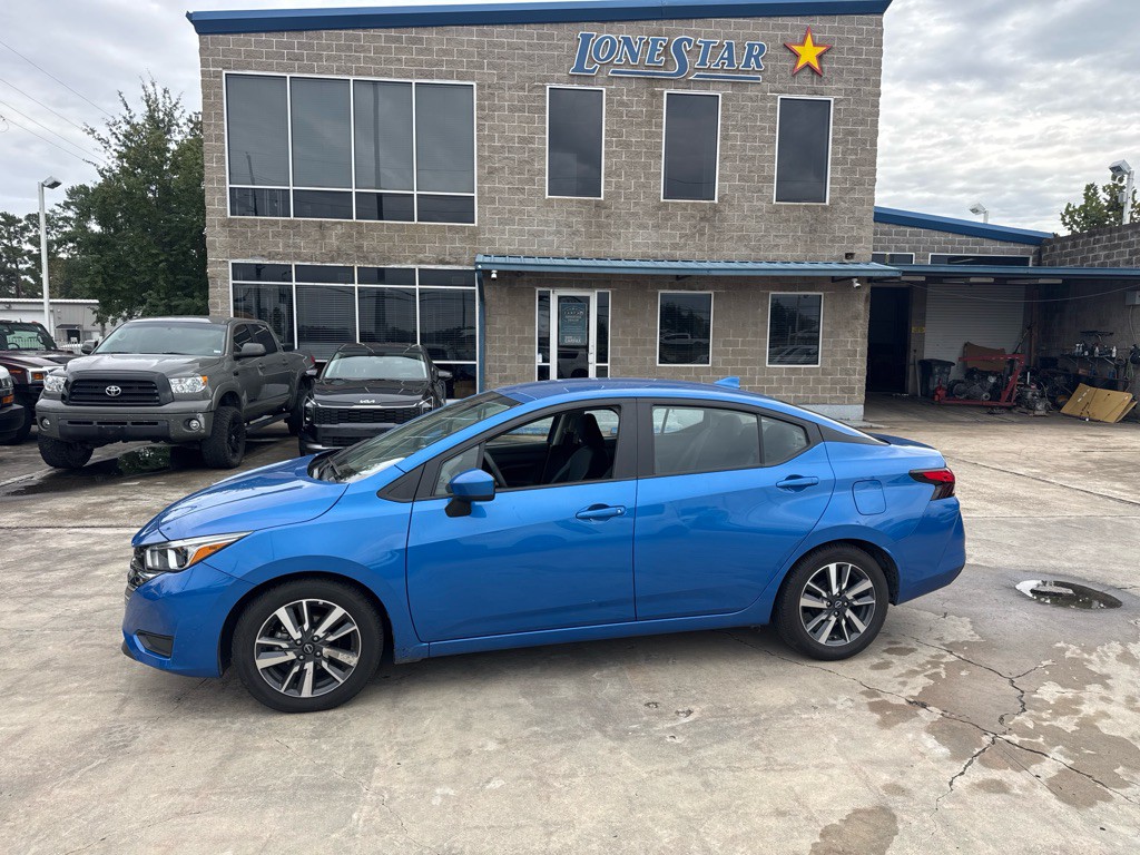 2023 Nissan Versa Image 10