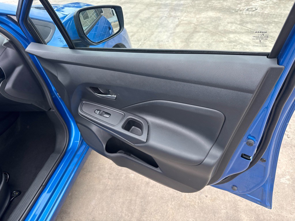 2023 Nissan Versa Image 18