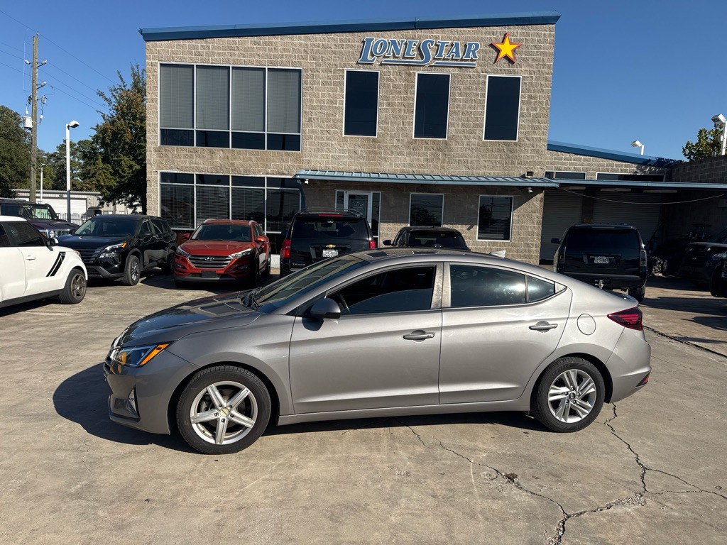 2020 Hyundai Elantra Image 11