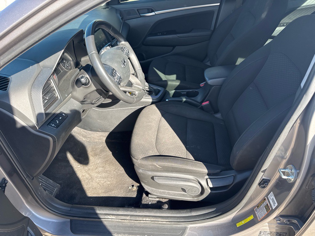 2020 Hyundai Elantra Image 13