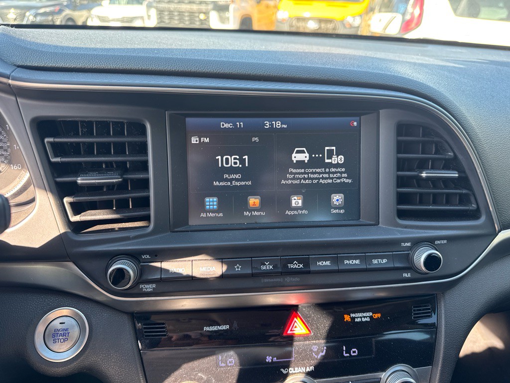 2020 Hyundai Elantra Image 24