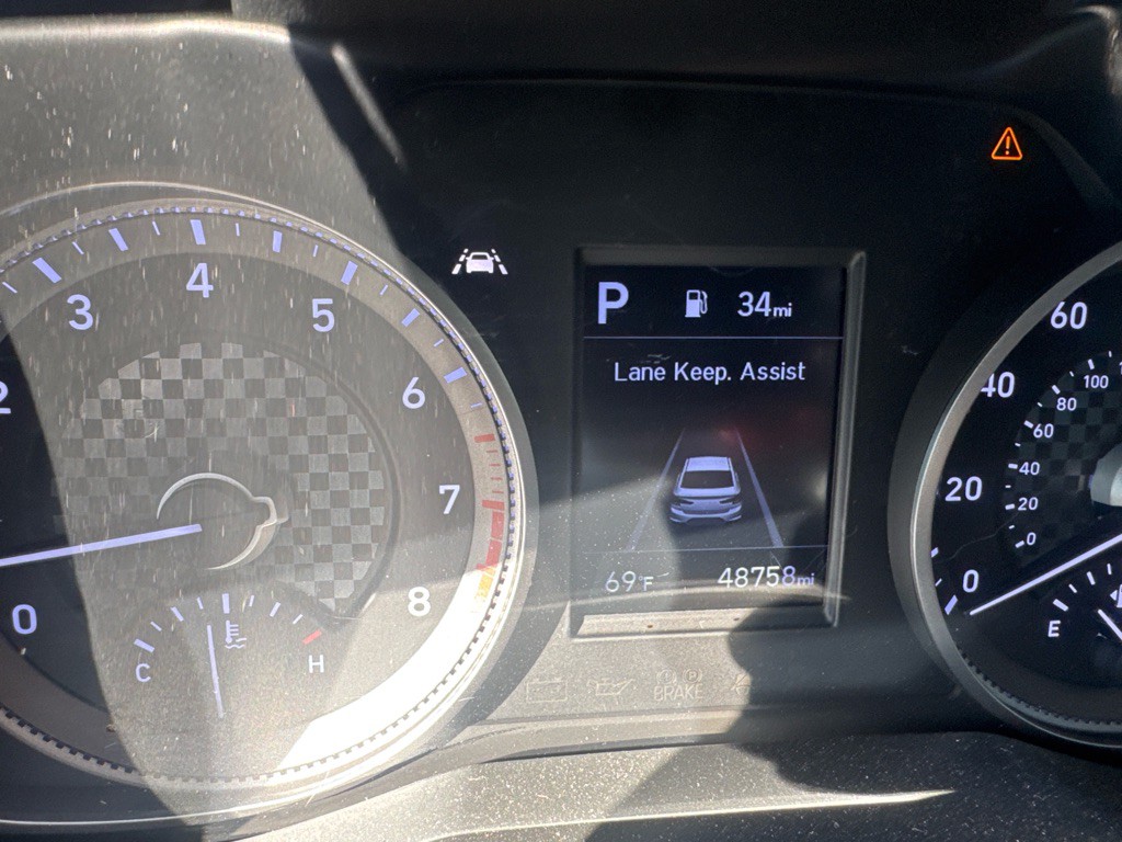 2020 Hyundai Elantra Image 25