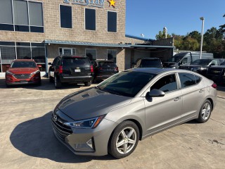 Image for 2020 Hyundai Elantra SEL ID: 7062113