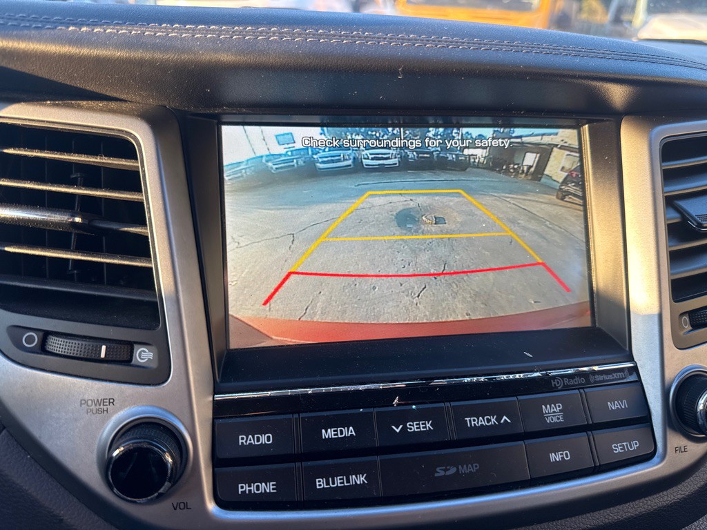 2016 Hyundai Tucson Image 32