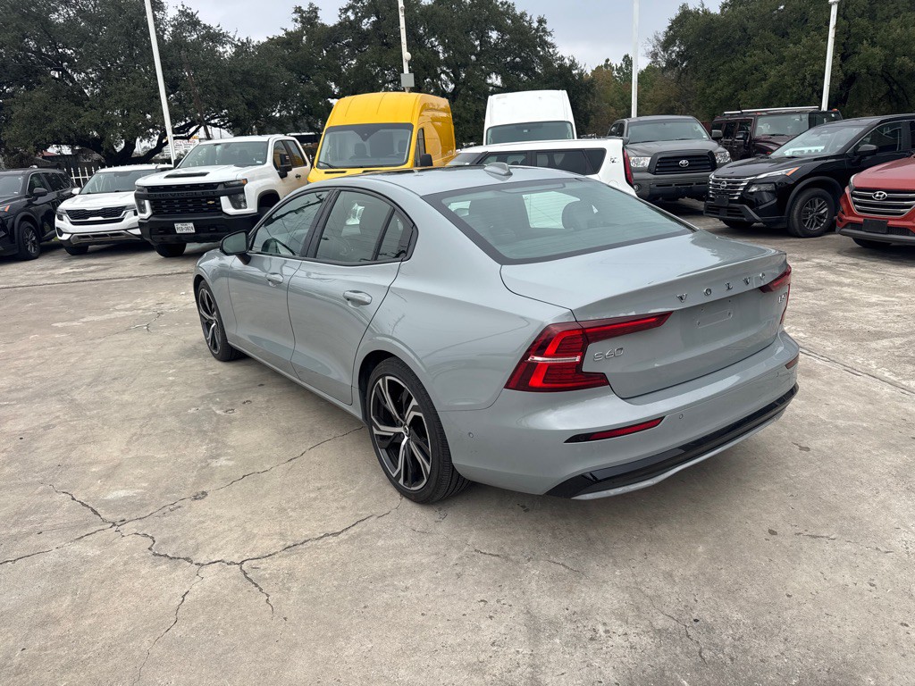 2024 Volvo S60 Image 8