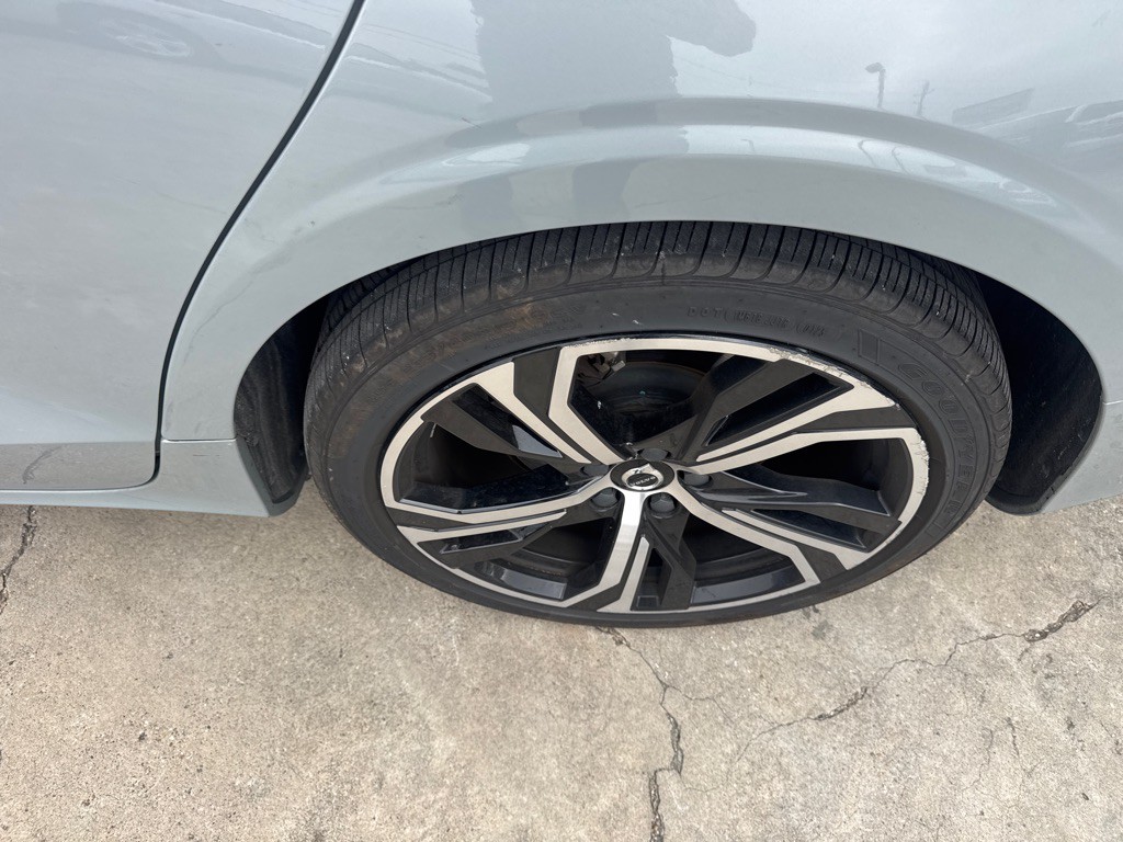 2024 Volvo S60 Image 12