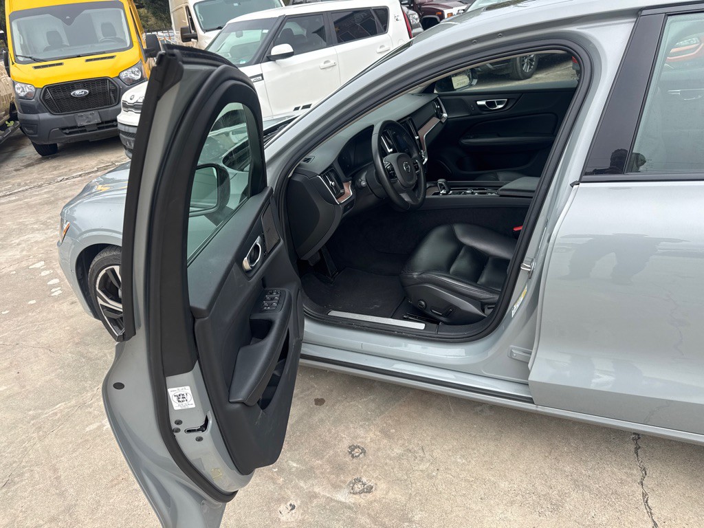 2024 Volvo S60 Image 13