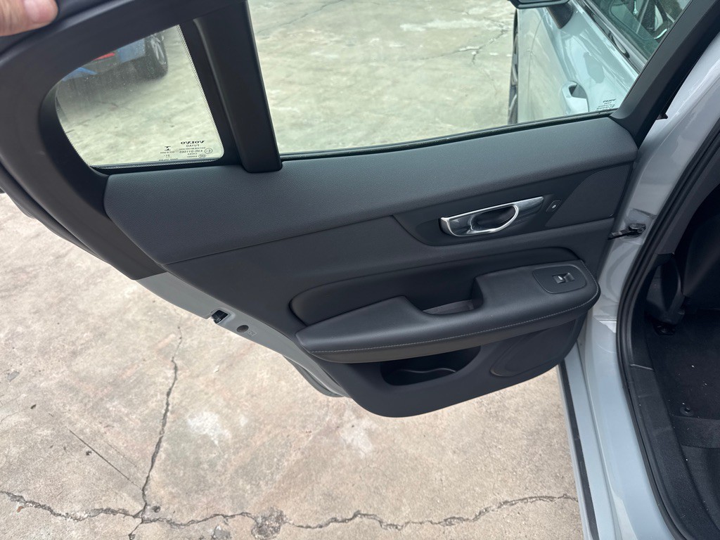 2024 Volvo S60 Image 17