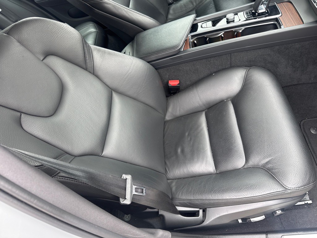 2024 Volvo S60 Image 24