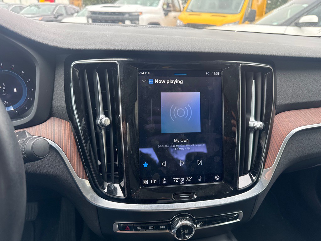 2024 Volvo S60 Image 32