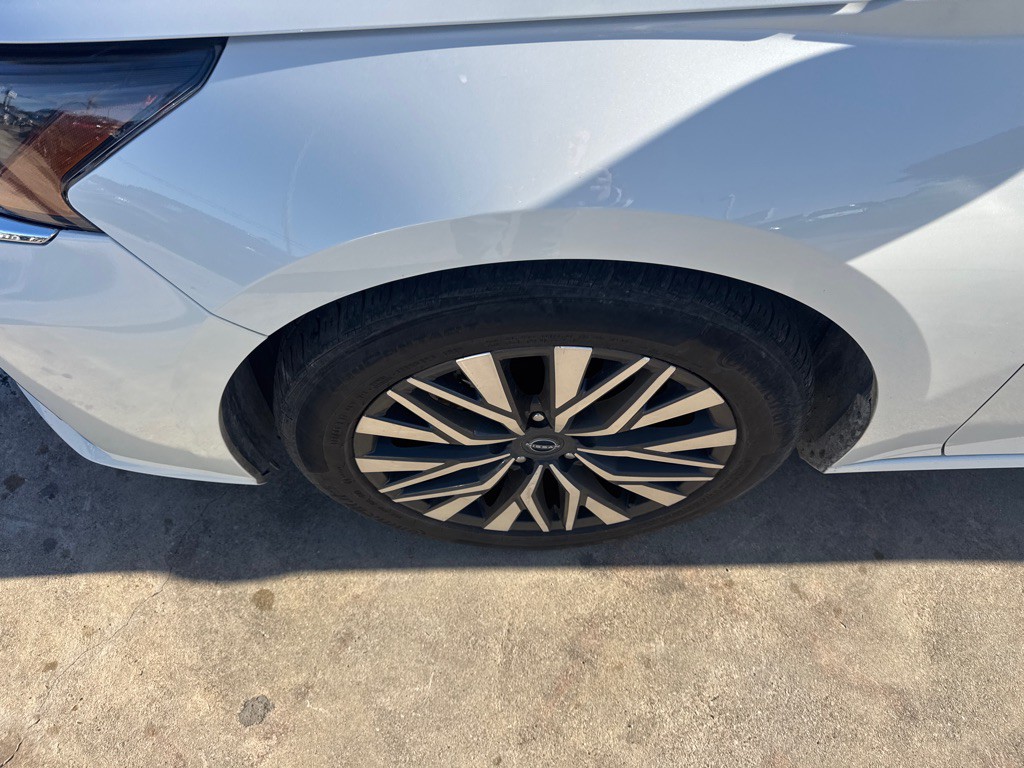 2024 Nissan Altima Image 11