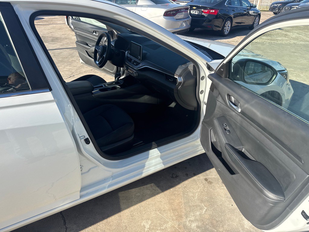 2024 Nissan Altima Image 22