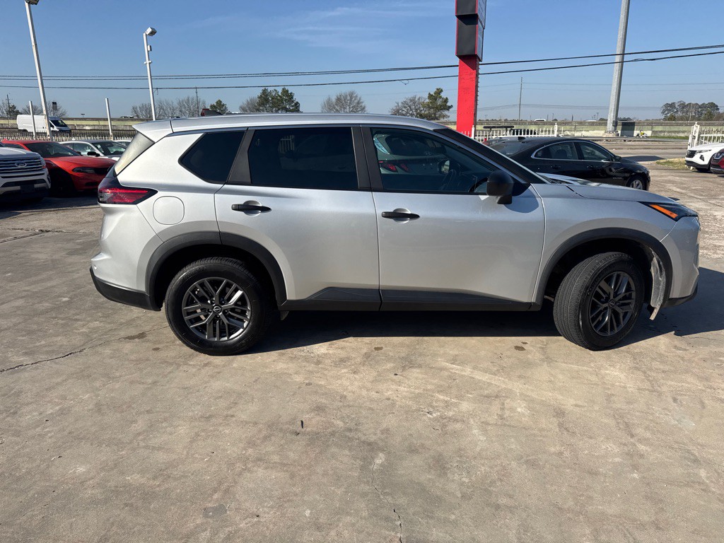 2024 Nissan Rogue Image 4