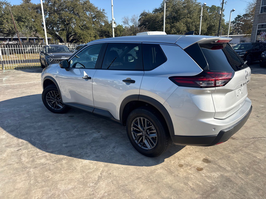 2024 Nissan Rogue Image 8