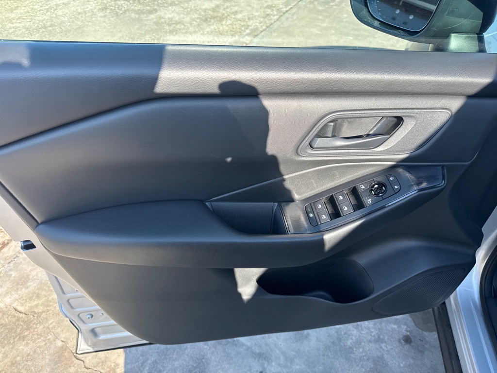 2024 Nissan Rogue Image 13