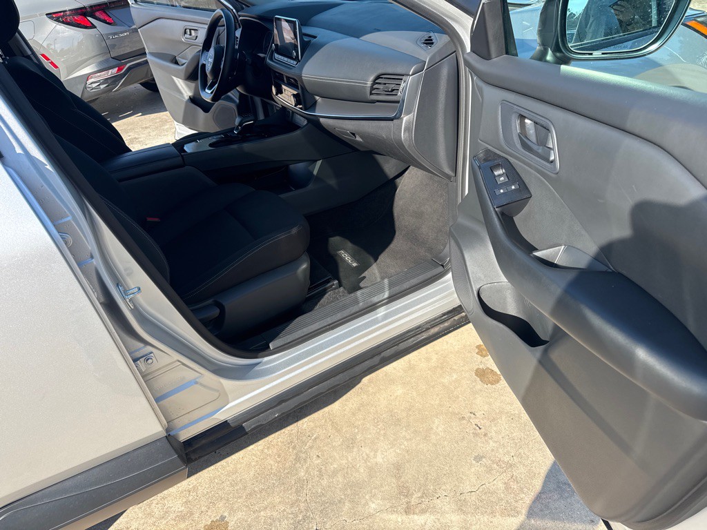 2024 Nissan Rogue Image 22