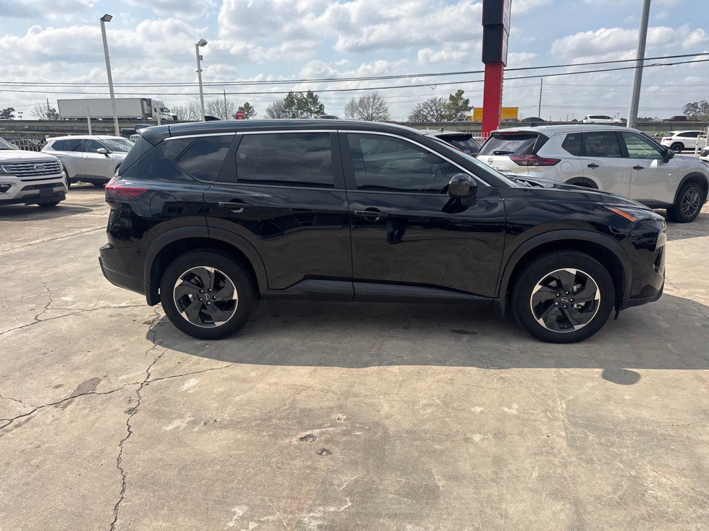 2025 Nissan Rogue Image 4