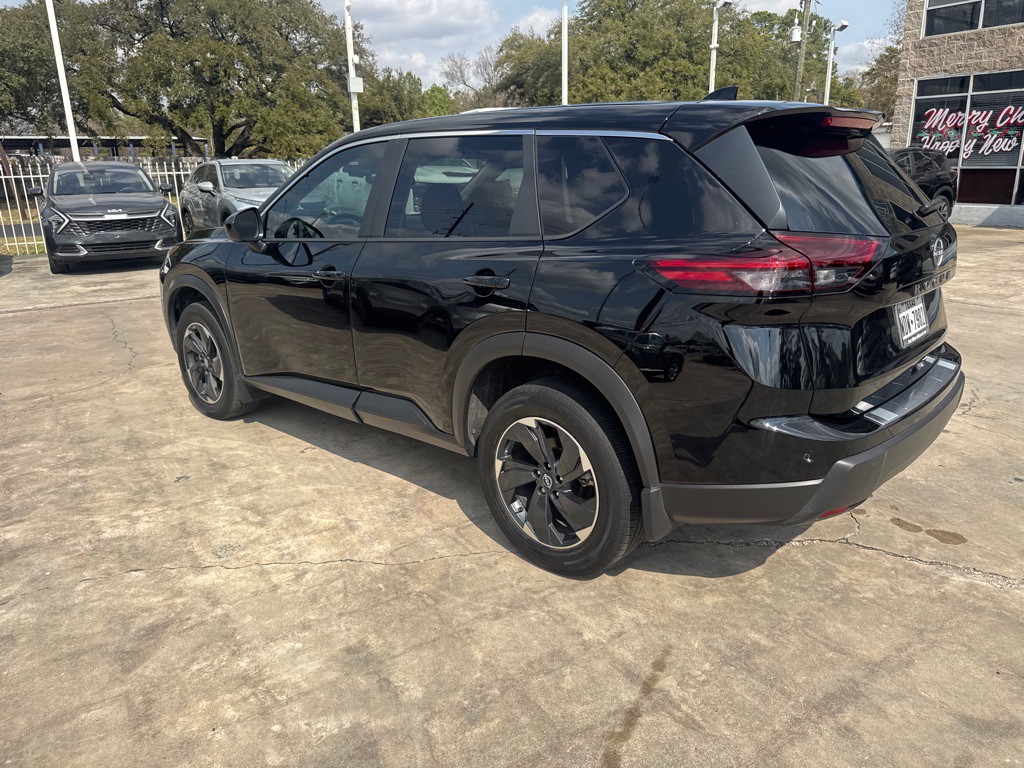 2025 Nissan Rogue Image 8