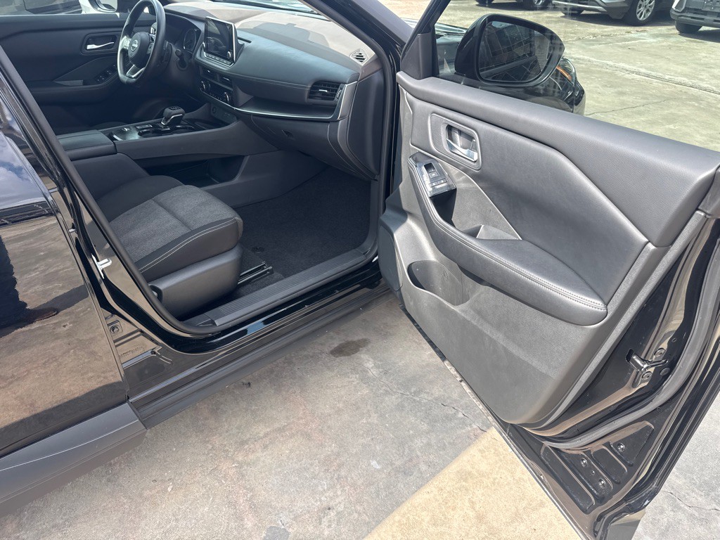 2025 Nissan Rogue Image 24