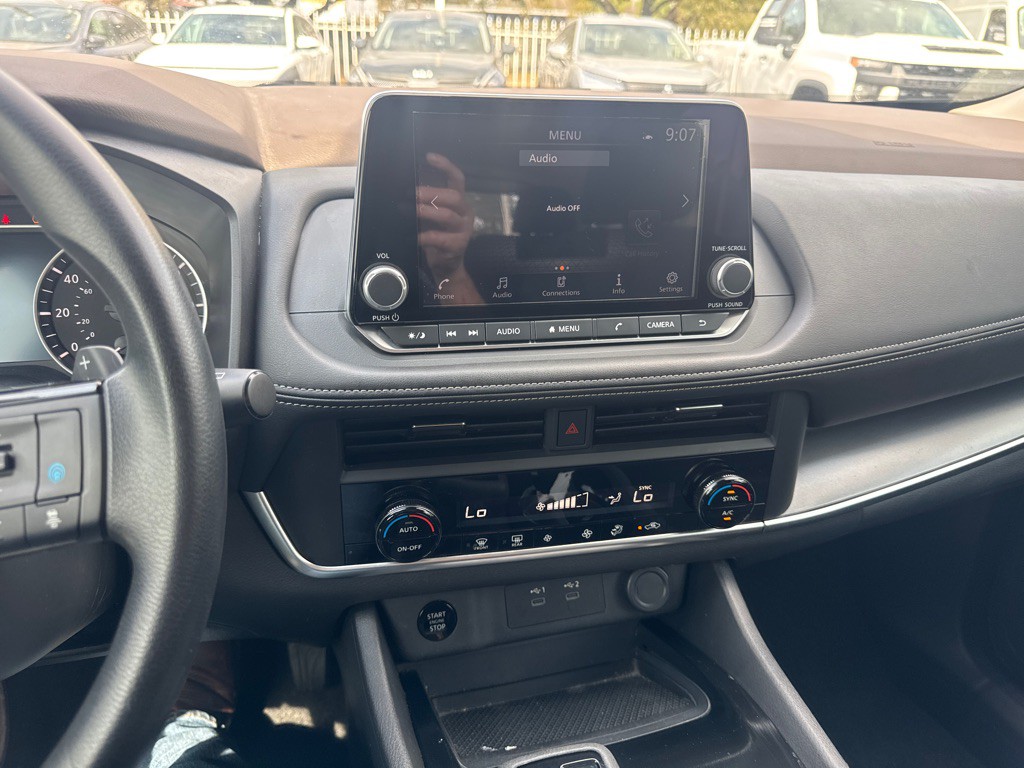 2025 Nissan Rogue Image 32