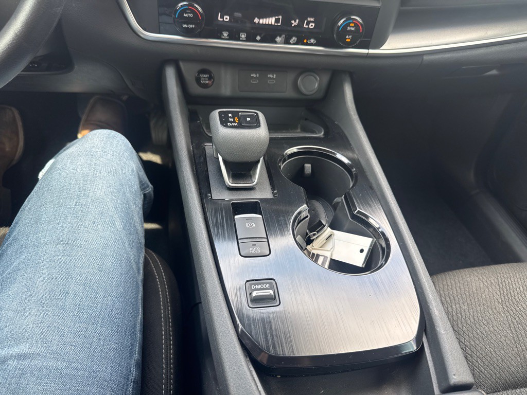 2025 Nissan Rogue Image 33