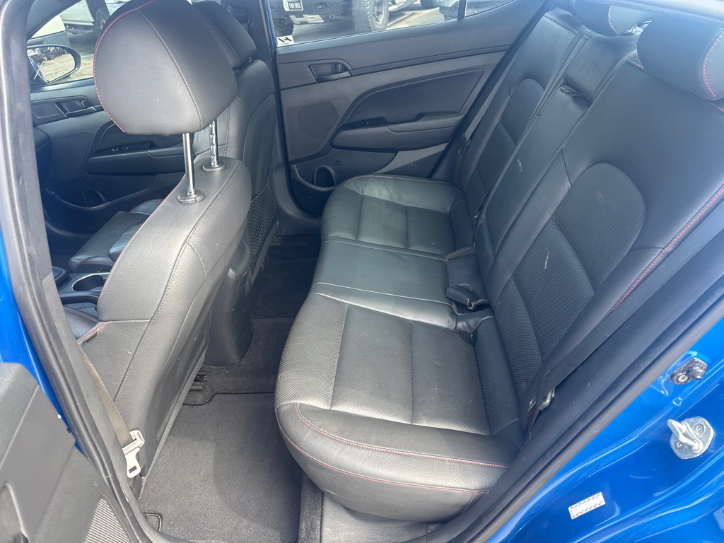 2017 Hyundai Elantra Image 17