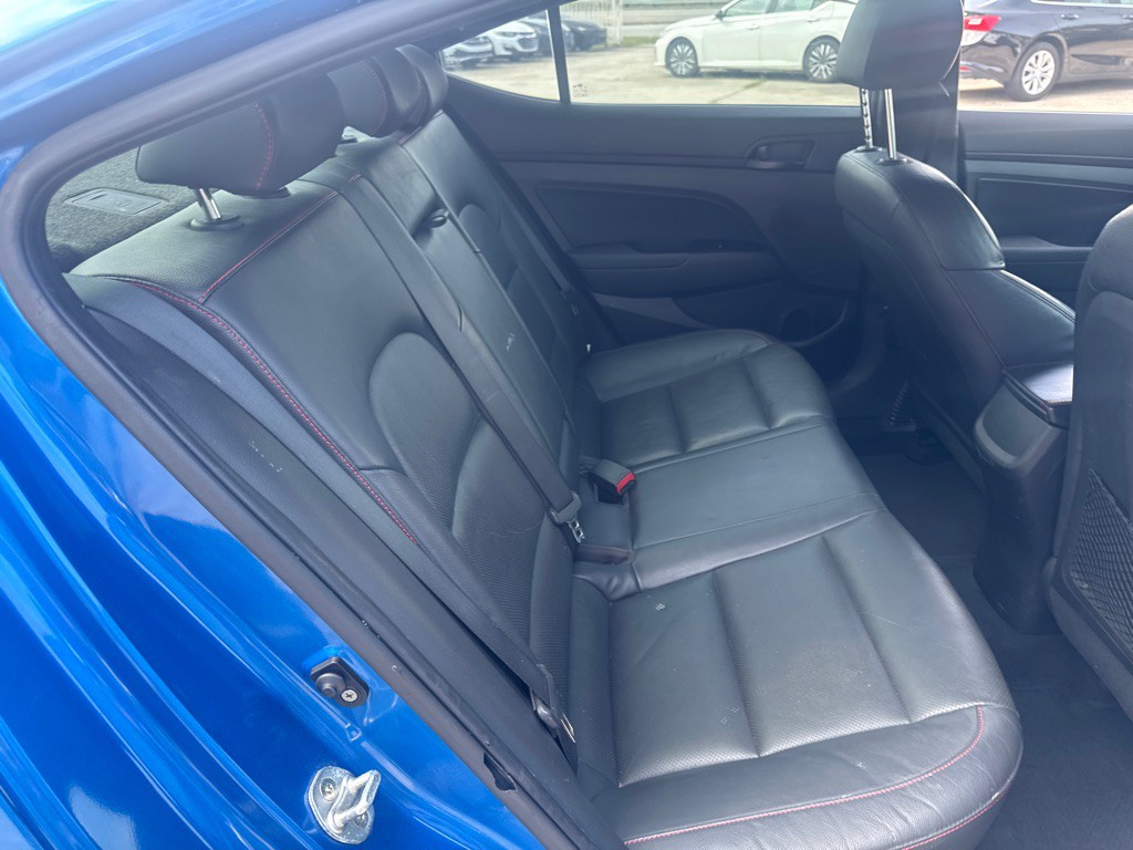 2017 Hyundai Elantra Image 21