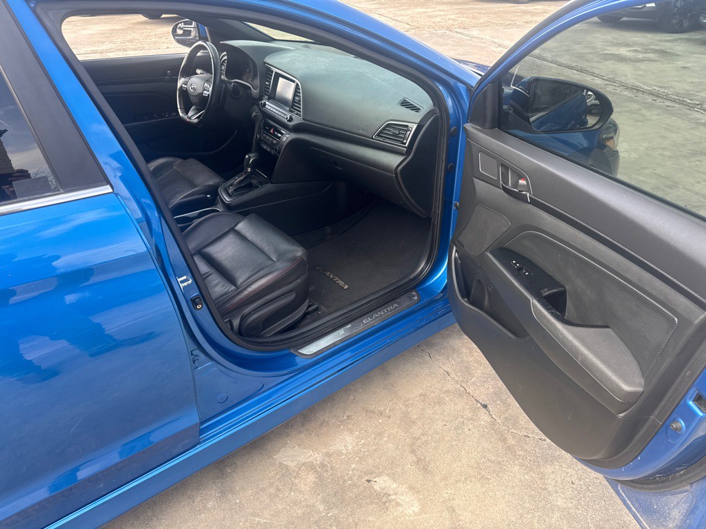 2017 Hyundai Elantra Image 22