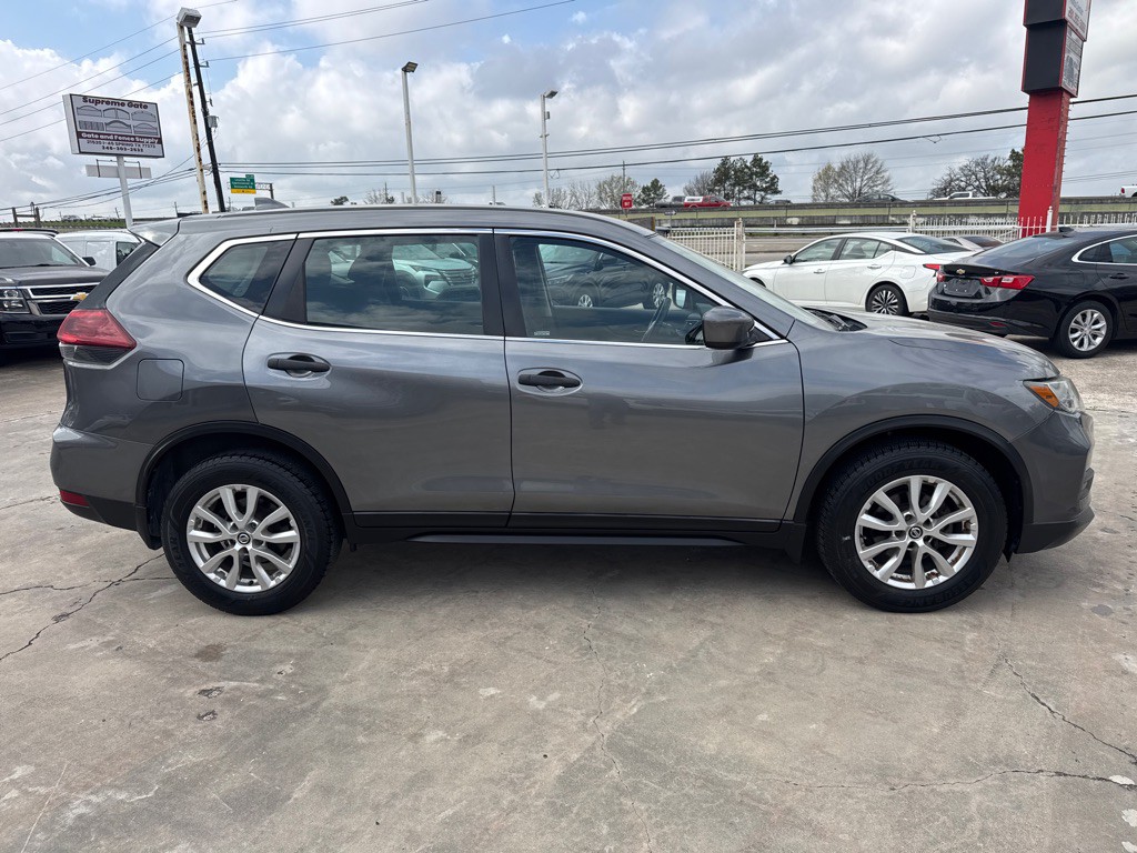 2018 Nissan Rogue Image 4