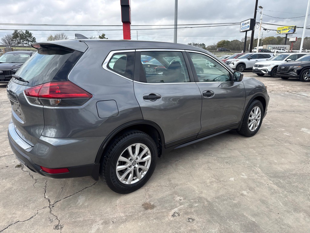 2018 Nissan Rogue Image 5