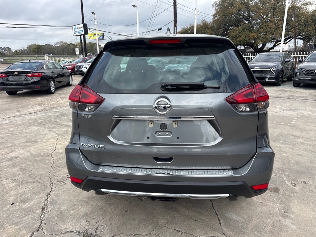 2018 Nissan Rogue Image 6