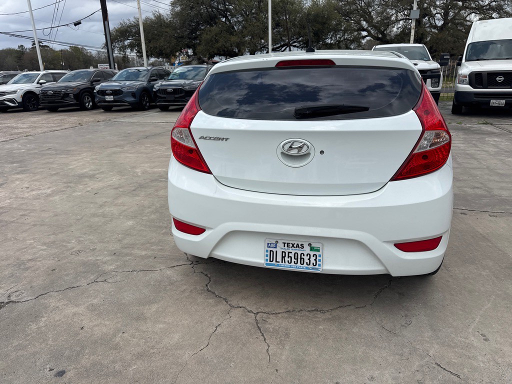 2016 Hyundai Accent Image 7