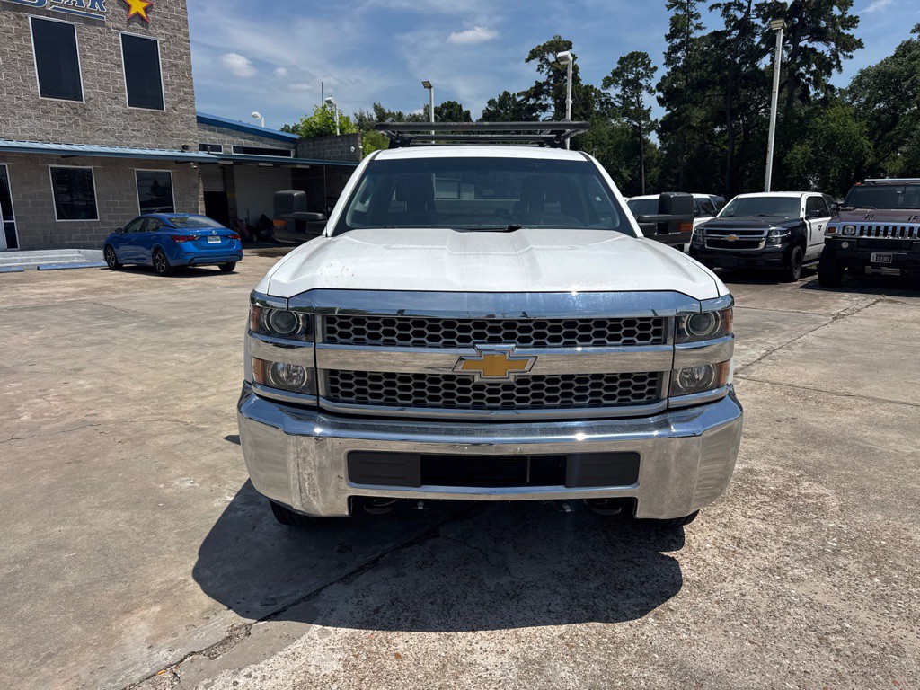 2019 Chevrolet Silverado 1500 Image 2