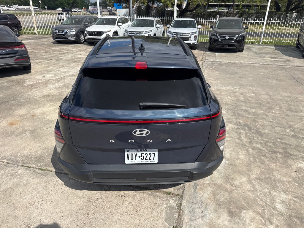 2024 Hyundai Kona Image 7