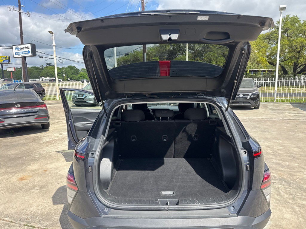 2024 Hyundai Kona Image 18