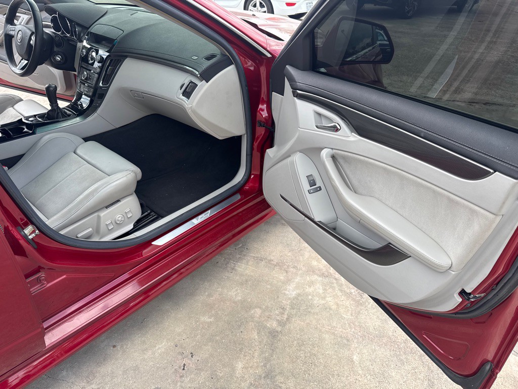 2009 Cadillac CTS Image 18