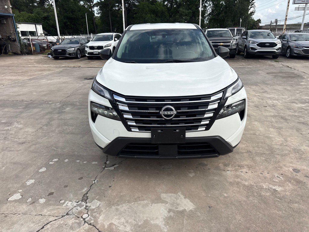 2024 Nissan Rogue Image 1