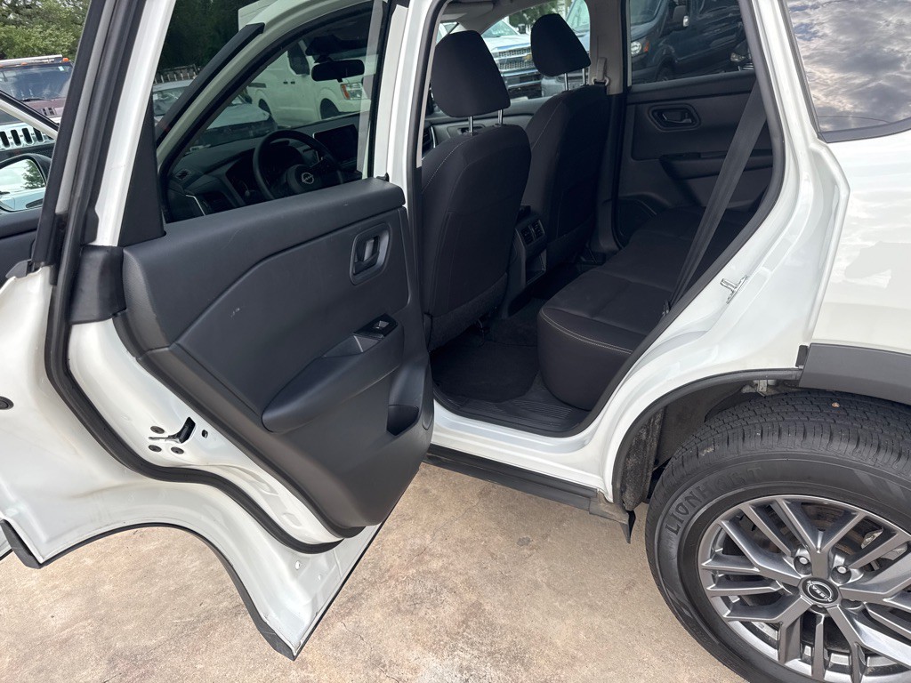 2024 Nissan Rogue Image 14