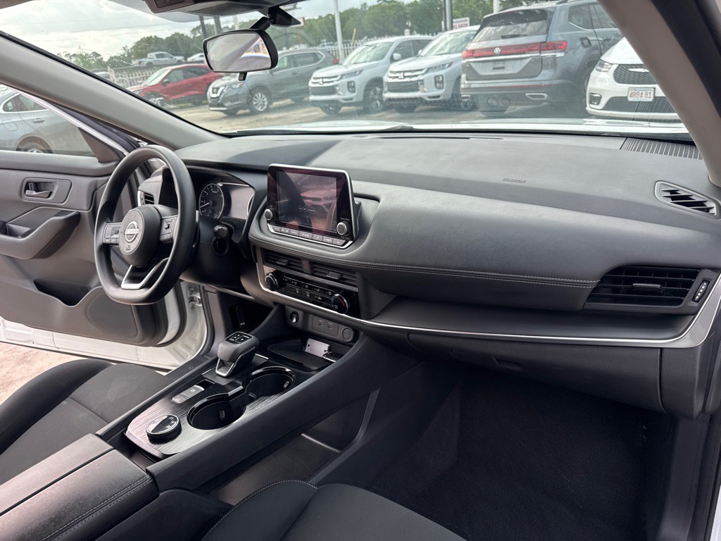 2024 Nissan Rogue Image 25