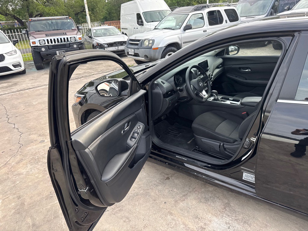 2025 Nissan Sentra Image 11