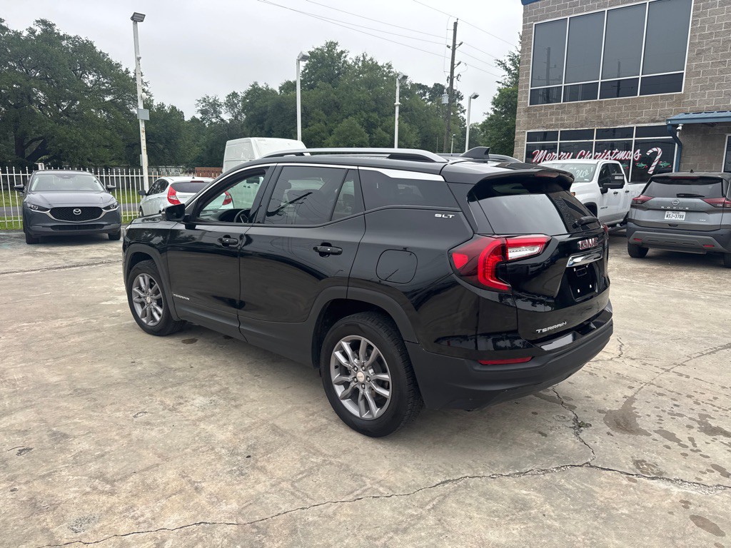 2024 GMC Terrain Image 8