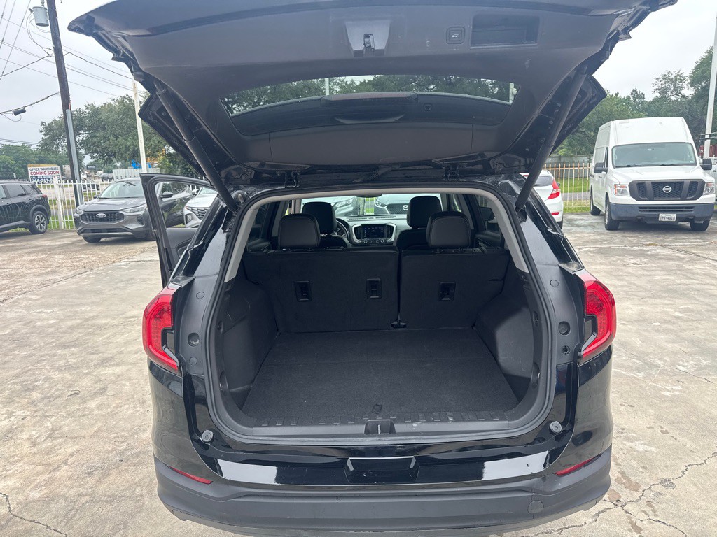 2024 GMC Terrain Image 18