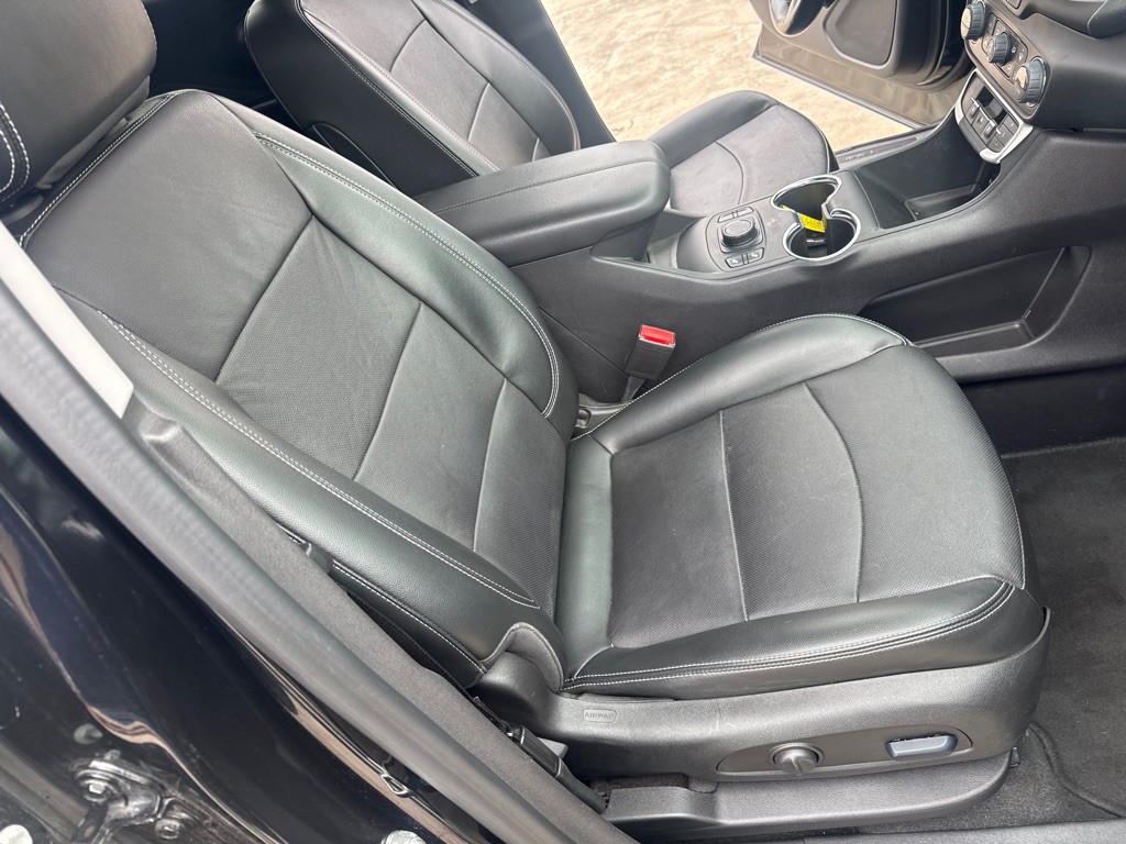 2024 GMC Terrain Image 25