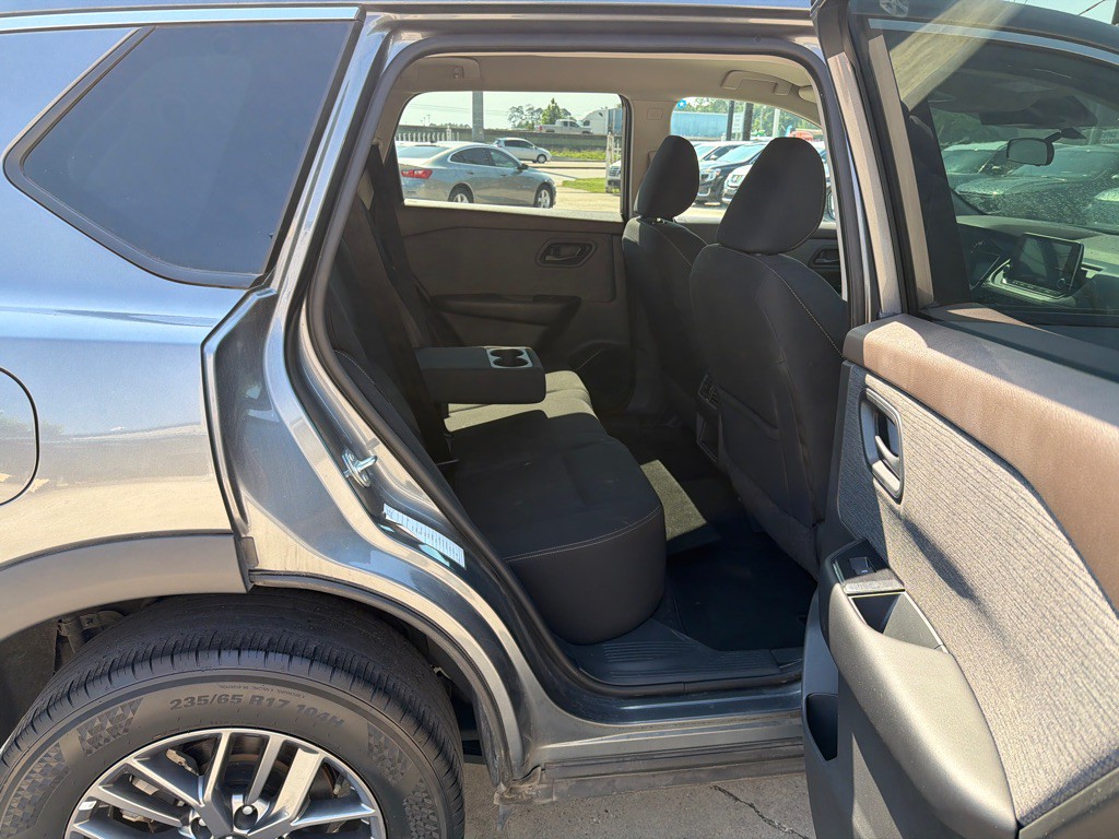 2023 Nissan Rogue Image 21