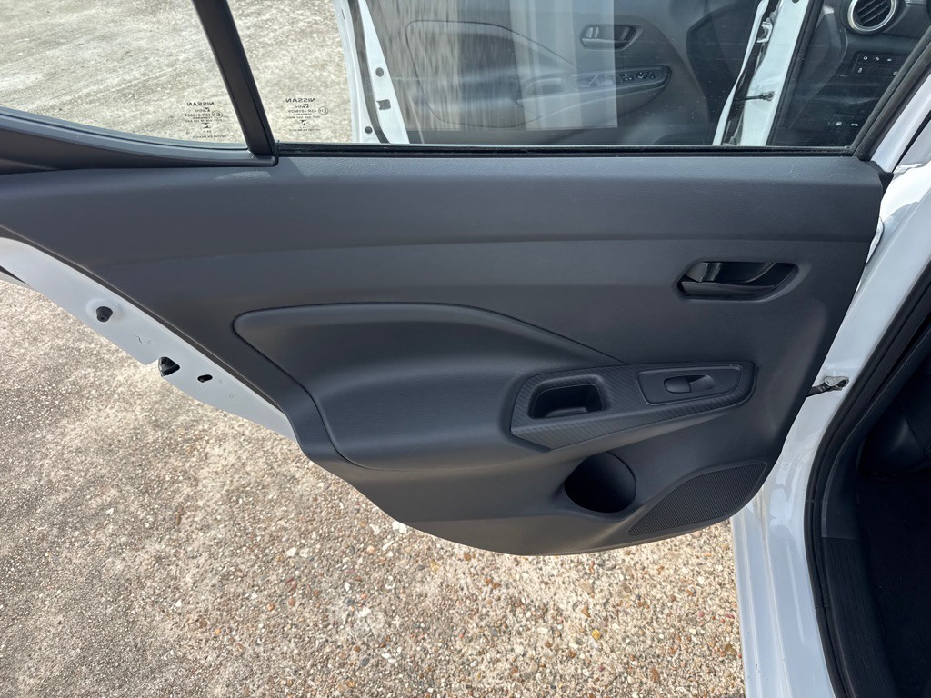 2025 Nissan Versa Image 15